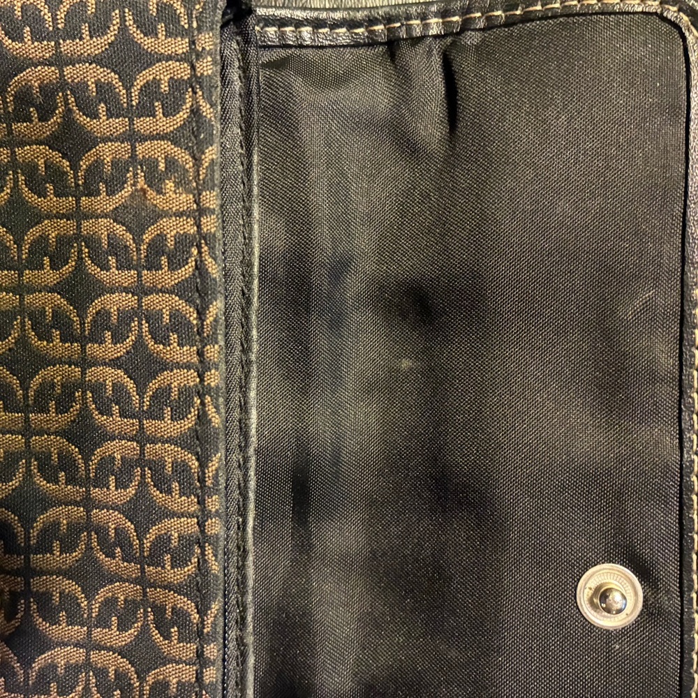 Fossil 8” Wristlet Wallet With Card Holders And Zippered Pocket - Picture 11 of 11